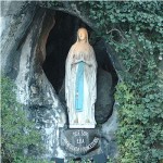 Lourdes_statua