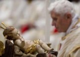 Benedetto XVI: omelia nella S. Messa di mezzanotte per la solennità del Natale di Nostro Signore – Testo integrale
