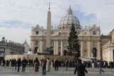 Benedetto XVI: l’albero di Natale è segno della luce di Cristo. Chi tenta di spegnerla rende il mondo buio