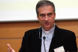 Chi caccia via i gesuiti dalla Radio Vaticana? Il primo papa gesuita della storia – di Sandro Magister
