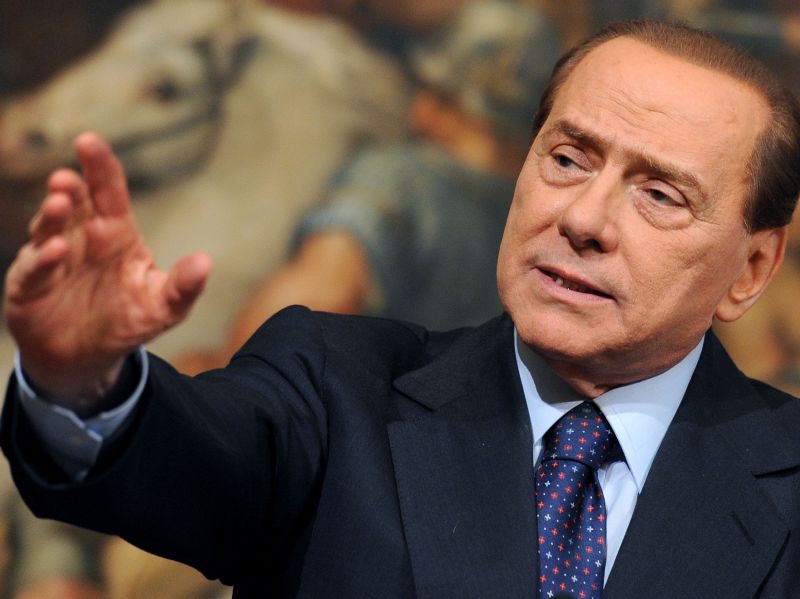 E adesso che si fa? Ora deve accadere l’impensabile: un governissimo per l’Italia (magari Renzi-Alfano)