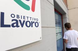 Vicini agli oppressi. Il Papa ai vescovi campani: lottare contro camorra e disoccupazione giovanile