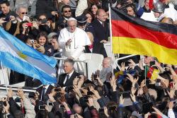 Messa di inizio Pontificato. Papa Francesco: vero potere è servire gli ultimi e custodire il creato