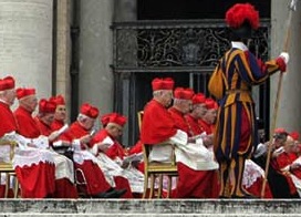 Verso il conclave. Le pressioni sui cardinali – di Sandro Magister