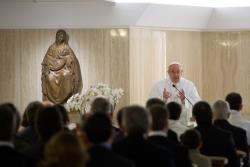 Papa Francesco: accogliere la Parola di Dio con cuore umile, la Chiesa sia liberata da moralismi e ideologie
