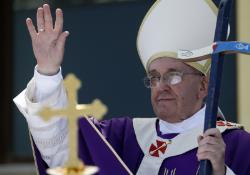 La preghiera del Papa a Maria: protezione dei migranti e conversione degli sfruttatori
