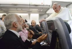 Conferenza stampa in aereo: Papa Francesco parla a tutto campo con i giornalisti