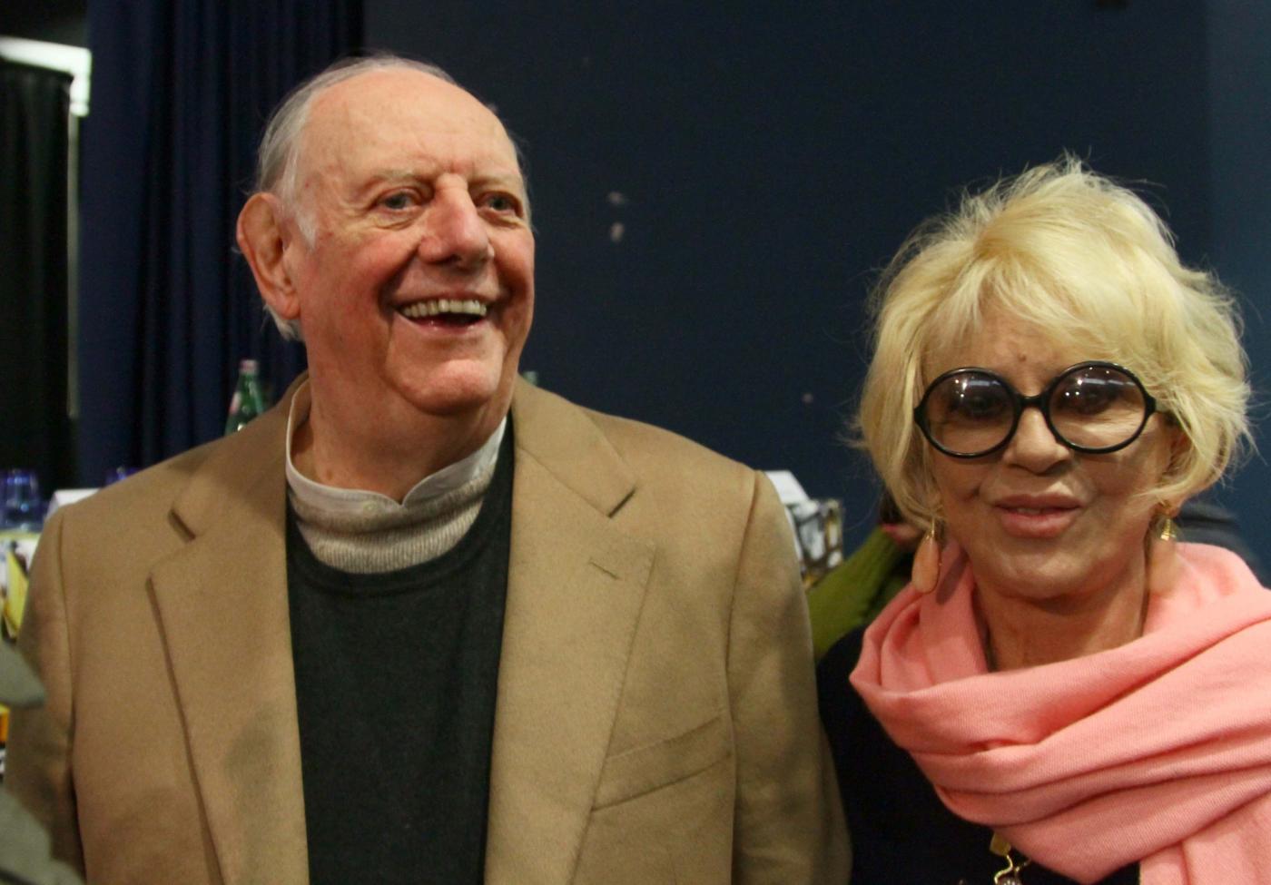 Dario Fo cerca pubblicità e denuncia: «Io censurato dalla Chiesa». Ma il Vaticano lo impallina