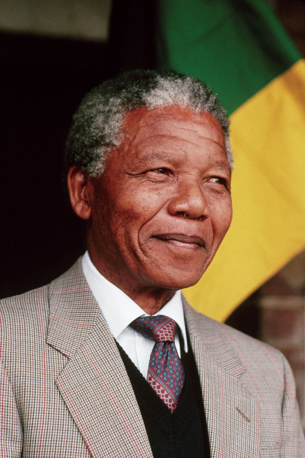 La morte di Mandela. Il Papa: forgiò un nuovo Sudafrica sulla riconciliazione e l’uguaglianza