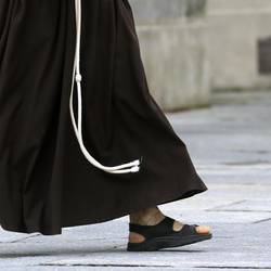 Sempre meno frati e suore: in Italia 36 religiose gestiscono parrocchie, negli Usa tocca anche ai laici
