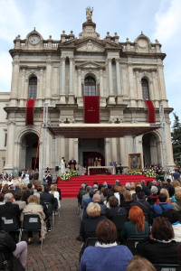 Maggio al Santuario di Pompei