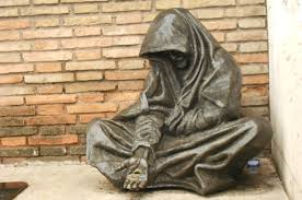 Chiesa povera? Aumenterebbero anche i poveri – di Rino Cammilleri