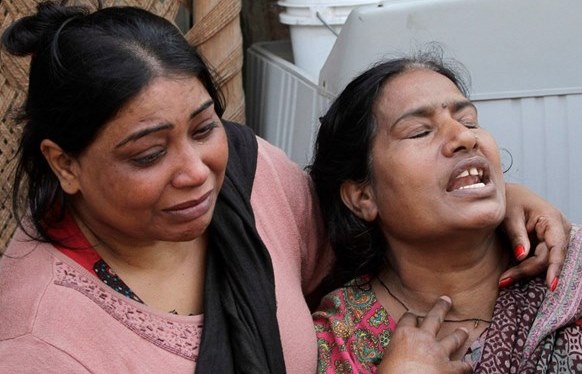 Attacchi contro chiese in Pakistan. Papa: mondo nasconde persecuzioni anticristiane