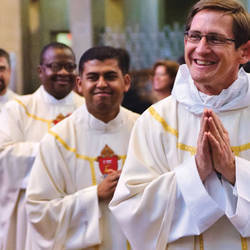 Usa, ordinazioni sacerdotali crescono del 20%
