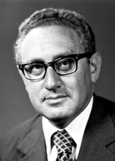 Siamo in troppi: così Kissinger diede l’ordine – di Rino Cammilleri