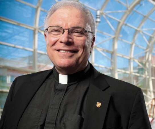 E ora i gesuiti Usa chiedono le nozze per i sacerdoti – di Matteo Matzuzzi