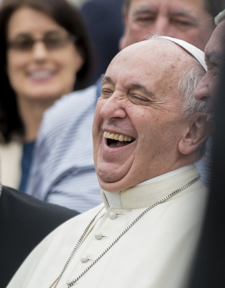 Volete far ridere il papa? No, seriamente