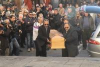 La povera Ashley e quel funerale tutto zucchero e fiori – di Rino Cammilleri
