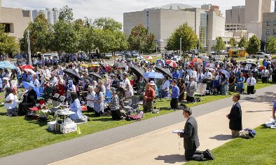 Ecco come è andata la “messa nera” ad Oklahoma City: un flop totale