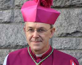 Una nuova voce si leva: il vescovo Athanasius Schneider in difesa dei quattro Cardinali