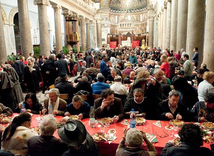 Pranzo in Basilica, si chiama profanazione – di Luisella Scrosati