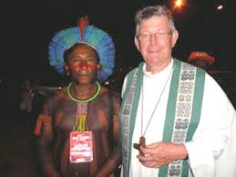 « Anche il vescovo Kräutler sa che in Amazzonia si pratica l’infanticidio. Ma non vuole che sia punito » di Sandro Magister