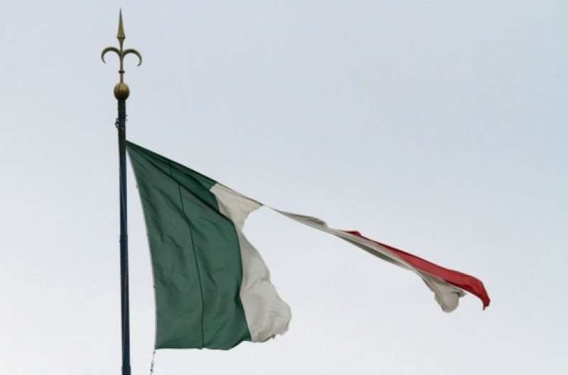 « Questo governo sta affondando l’Italia. Ecco come e perché. » di Antonio Socci