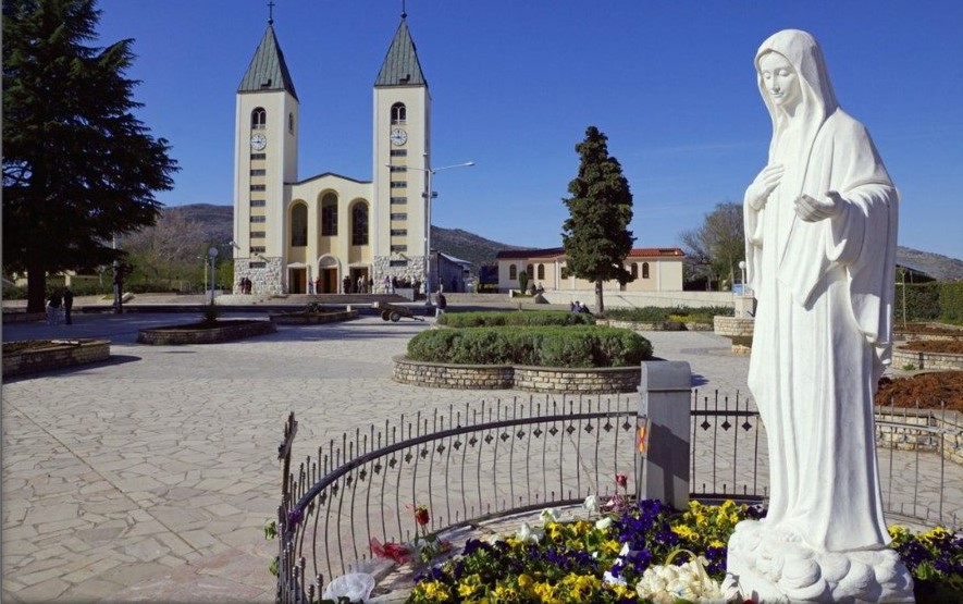 Medjugorje 40 anni dopo. La posizione della Santa Sede e il nostro commento.