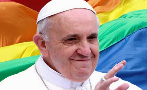Bergoglio: “Chiesa aperta a gay e trans, l’indietrismo è inutile”